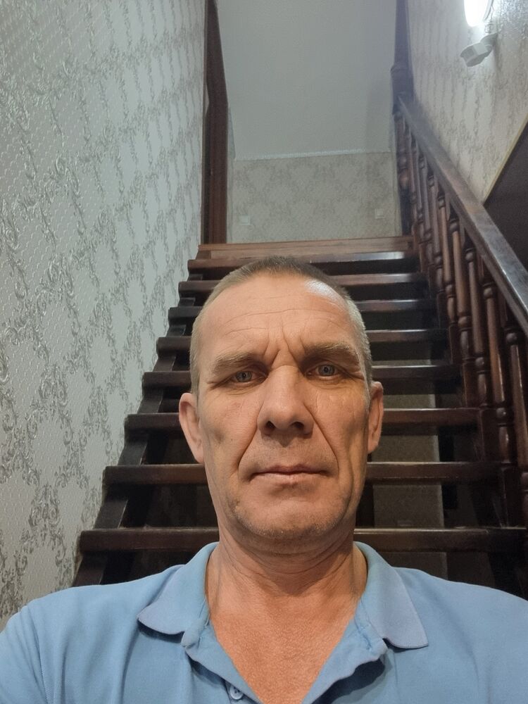 48081233  , 53 ,    