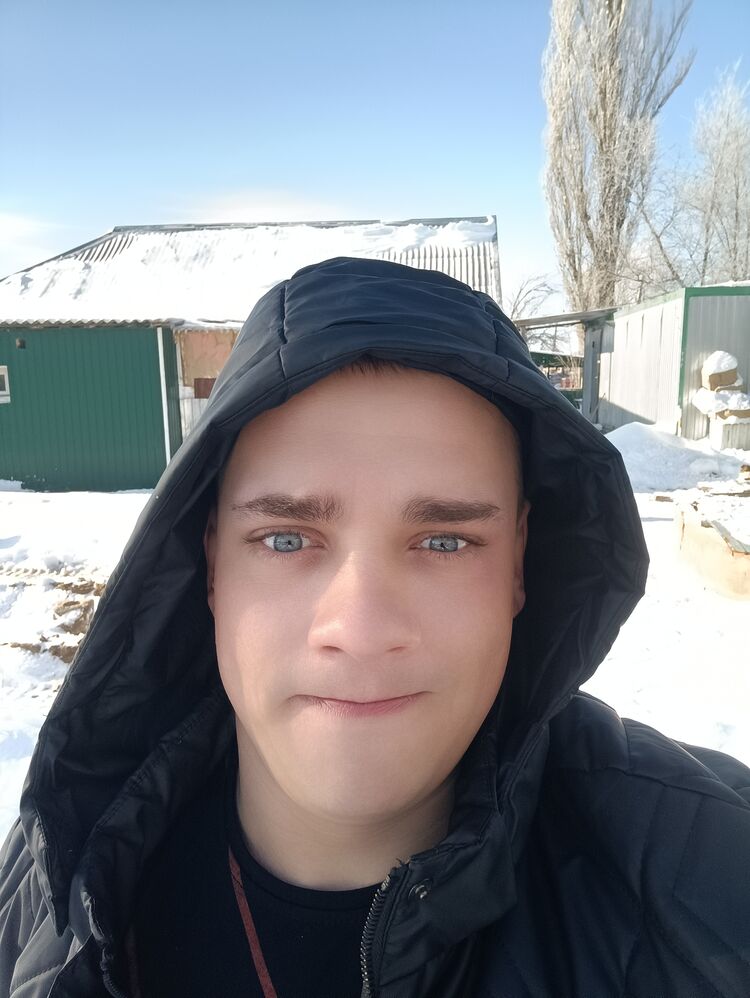  40587413  Danil, 25 ,    