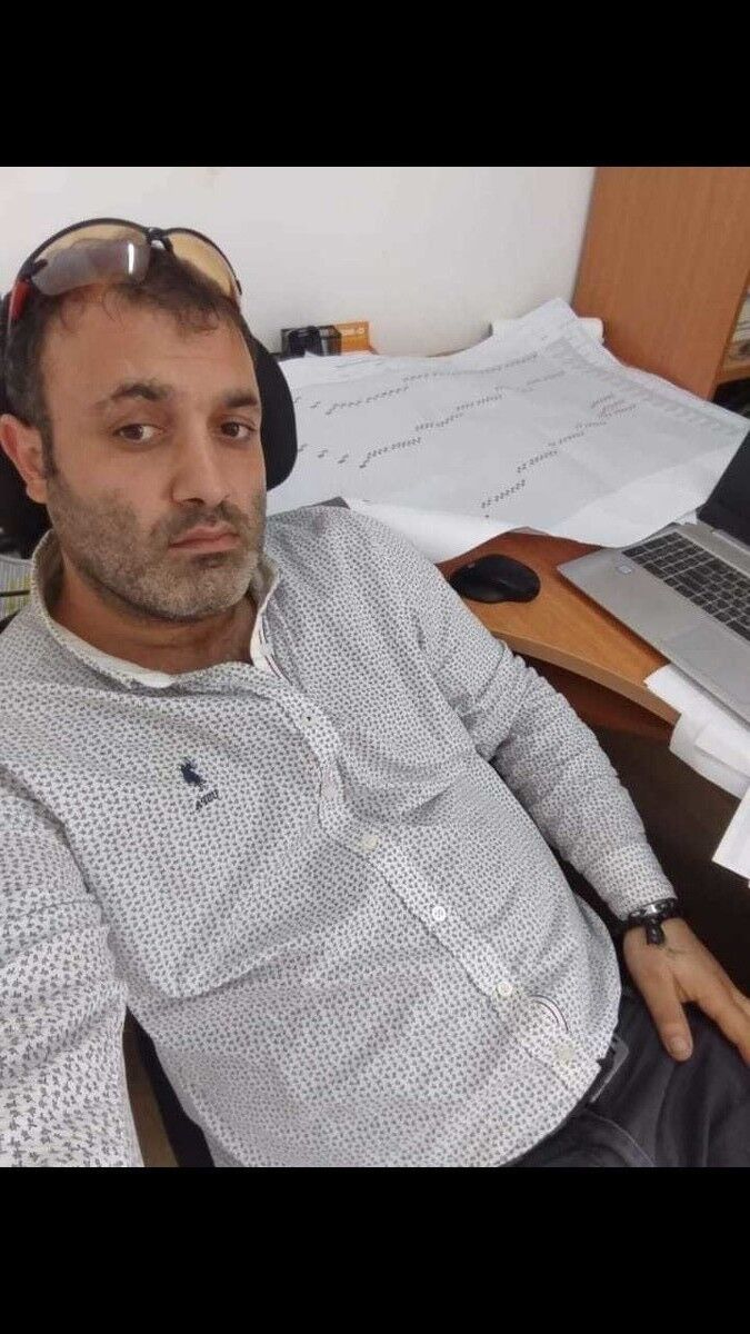  18918873  Full time, 39 ,    