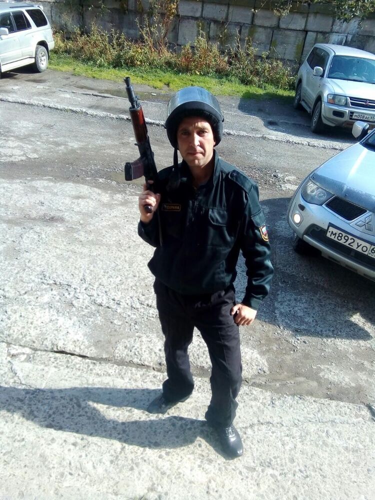  15847663  , 37 ,    
