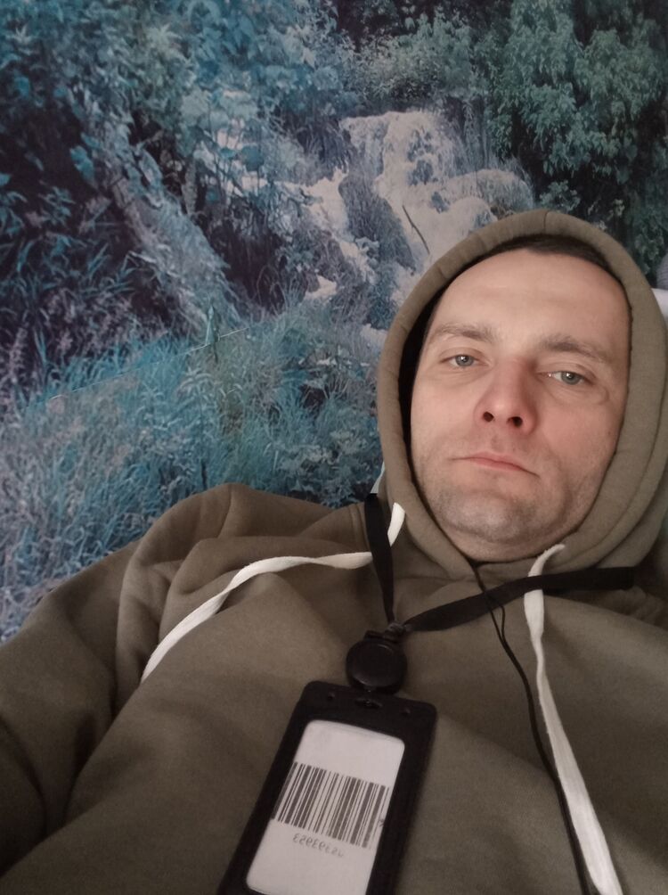  33548933  , 37 ,    -