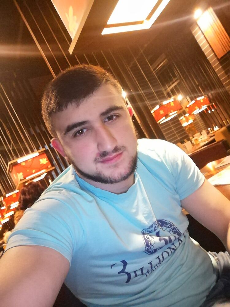  18504943  , 28 ,    --