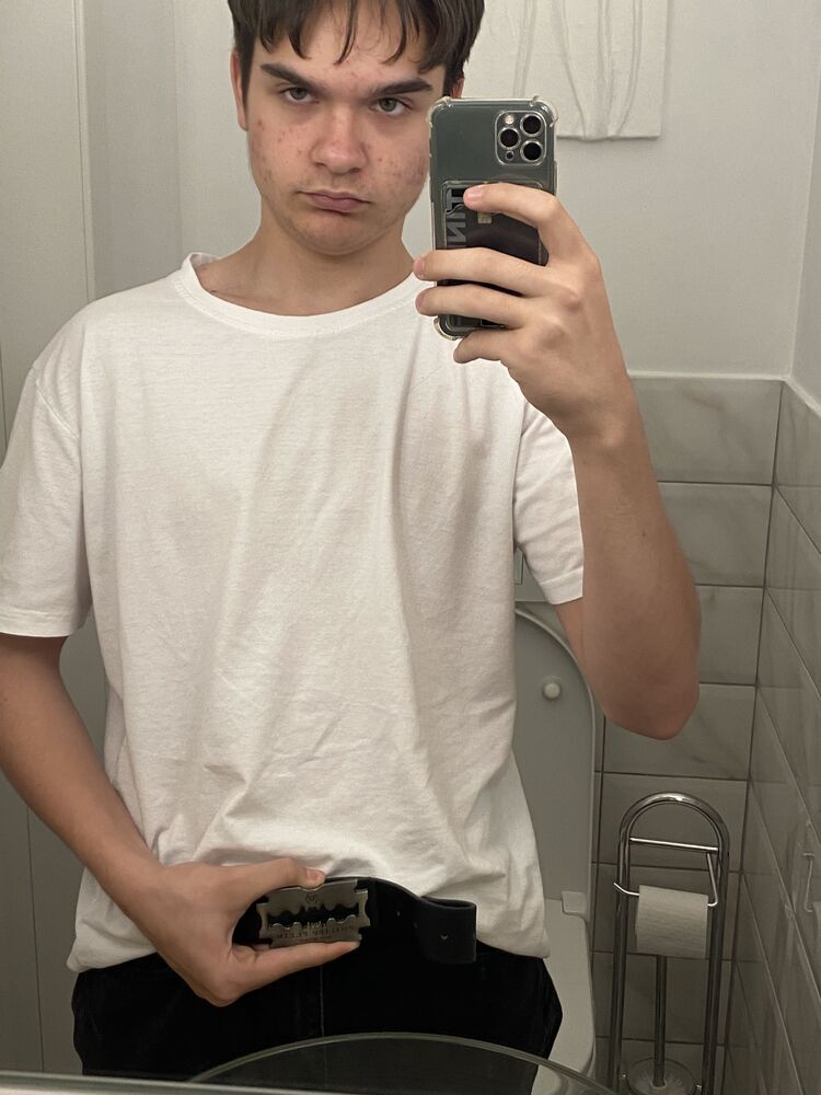  36168123  , 20 ,    