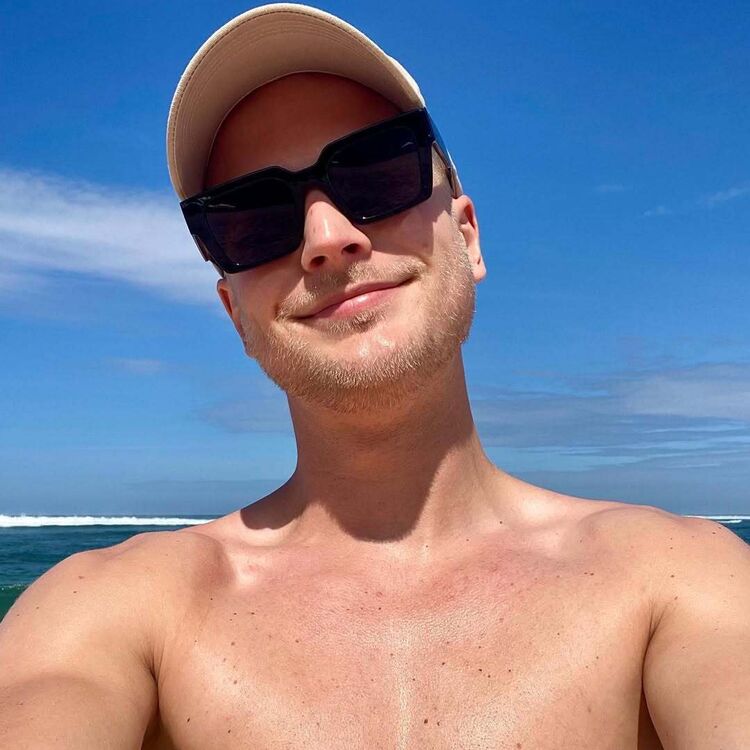  54701733  , 36 ,    -