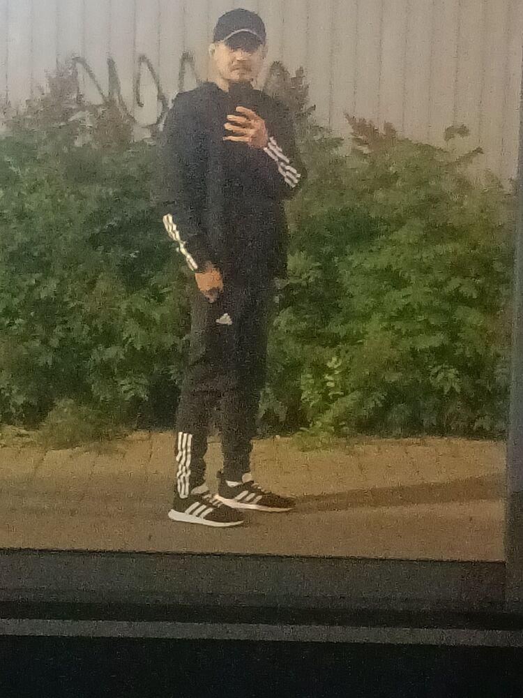  53407863  , 42 ,    
