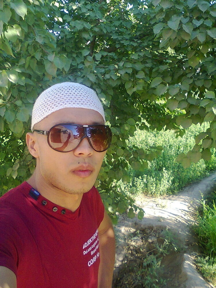 ,   Bek, 37 ,  