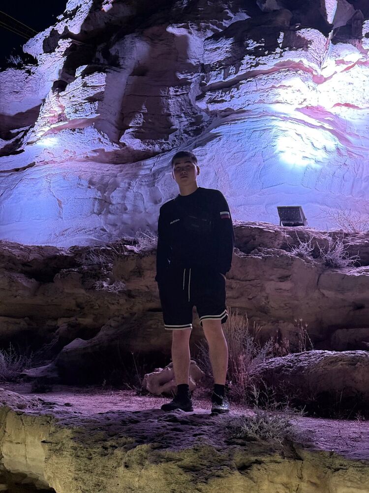  54504713  Timur, 22 ,    