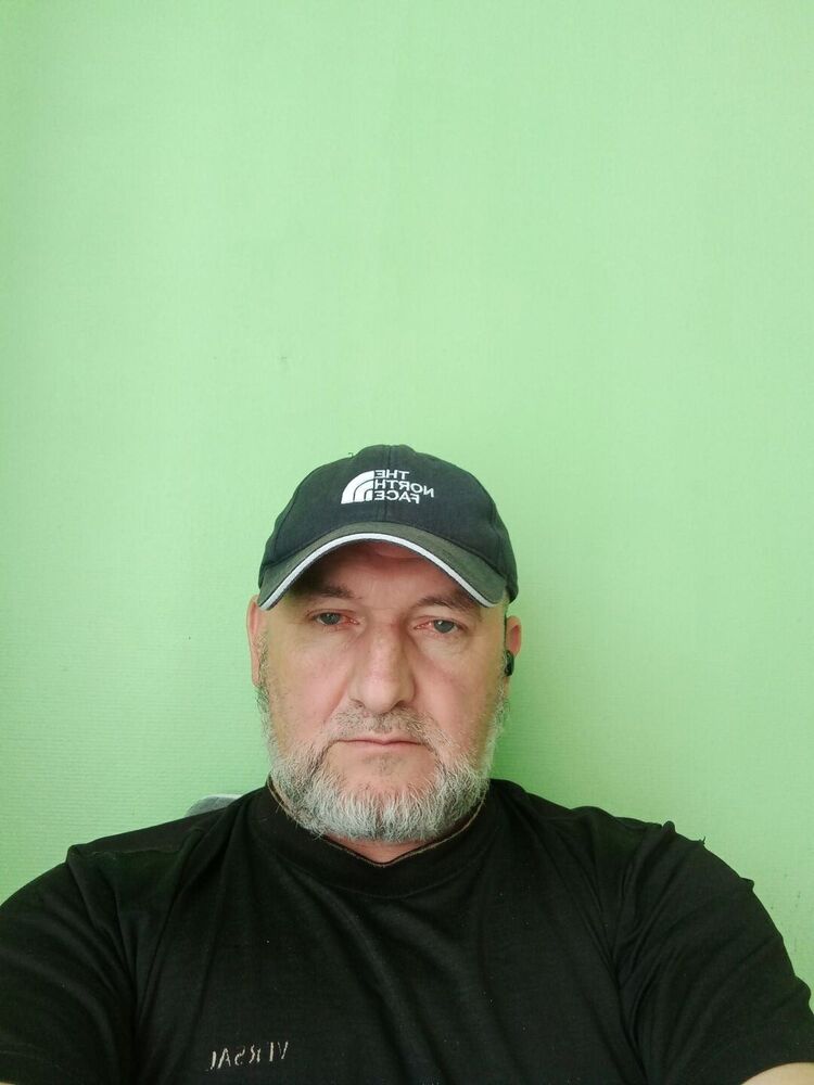  53064363  Maga, 44 ,    