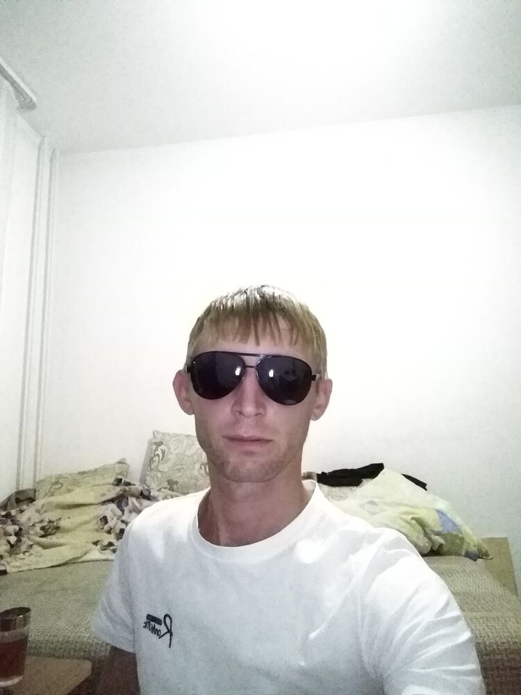  18363133  Vadim, 36 ,    