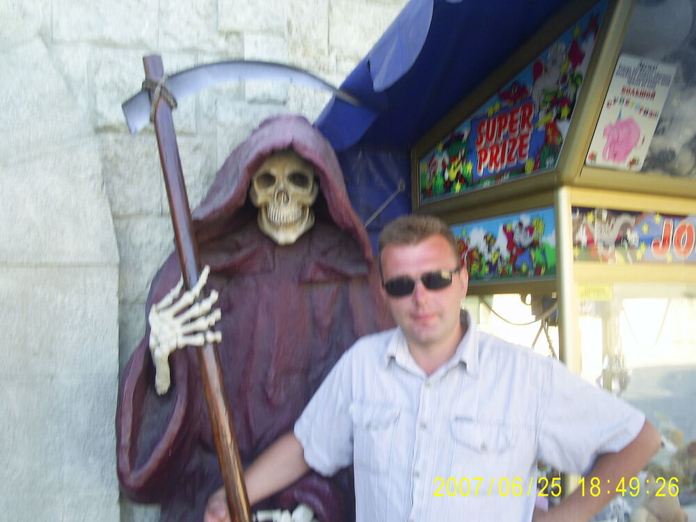  ,   Alex, 47 ,   
