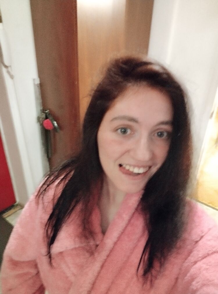  50778053  Maria, 28 ,    