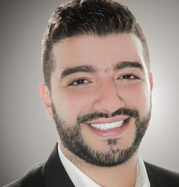  11928953  Pedro, 47 ,    