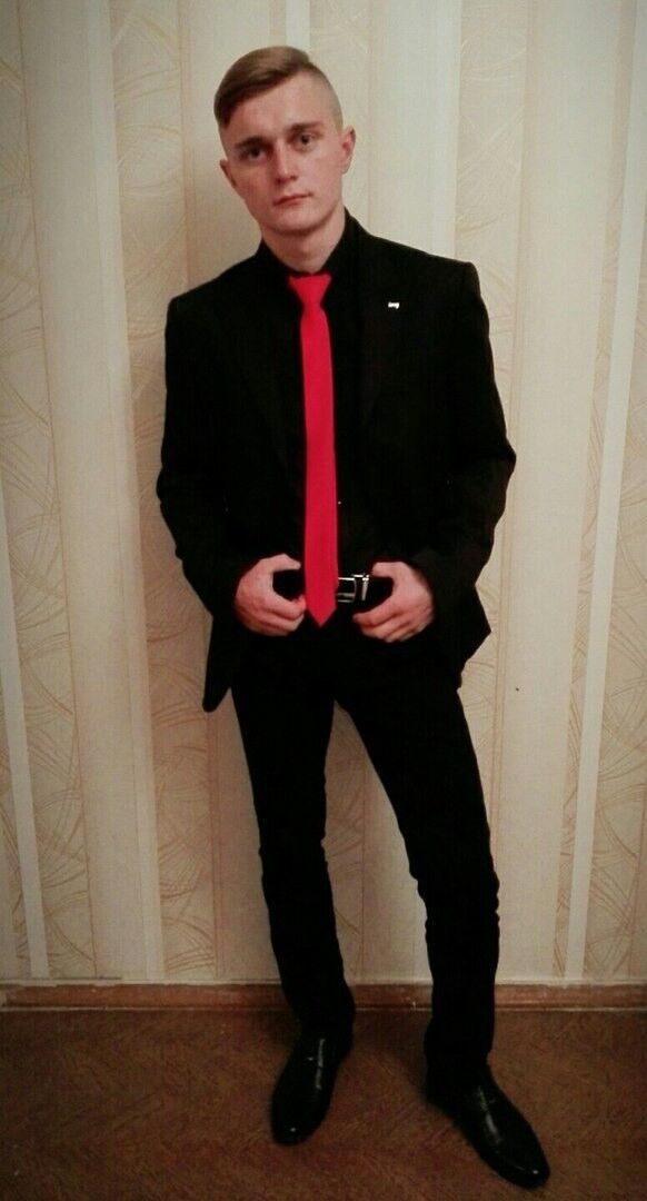  8986653  Alexandr, 31 ,    