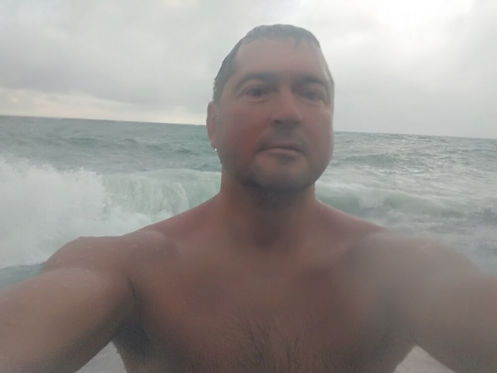 ,   Serge, 48 ,   ,   , c 