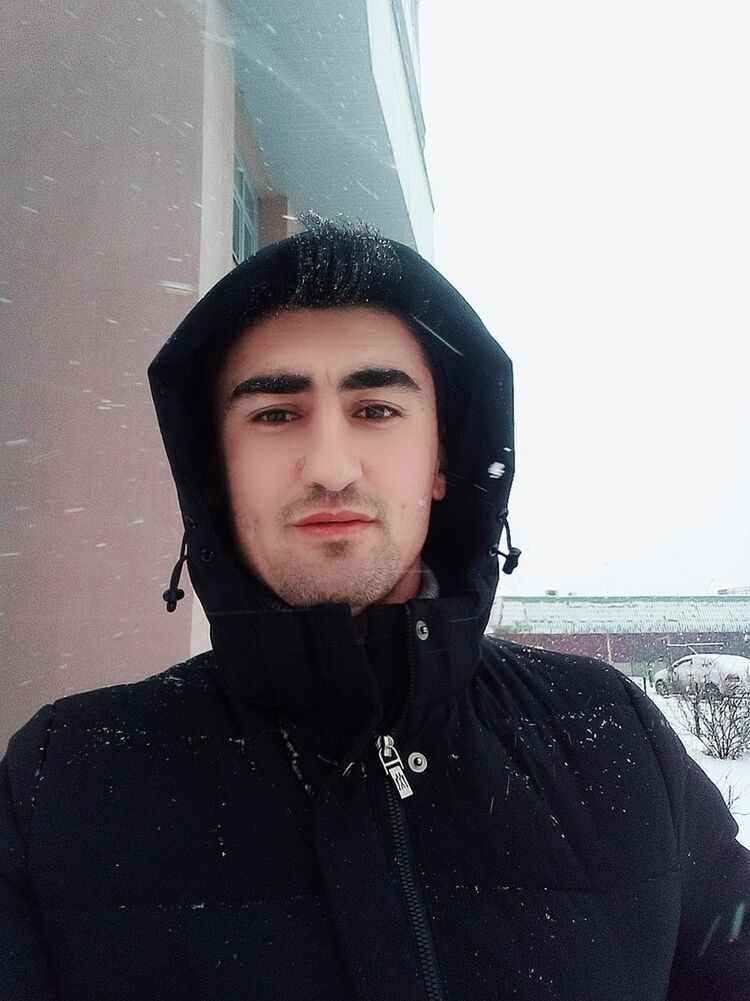  18302493  Ali, 35 ,    