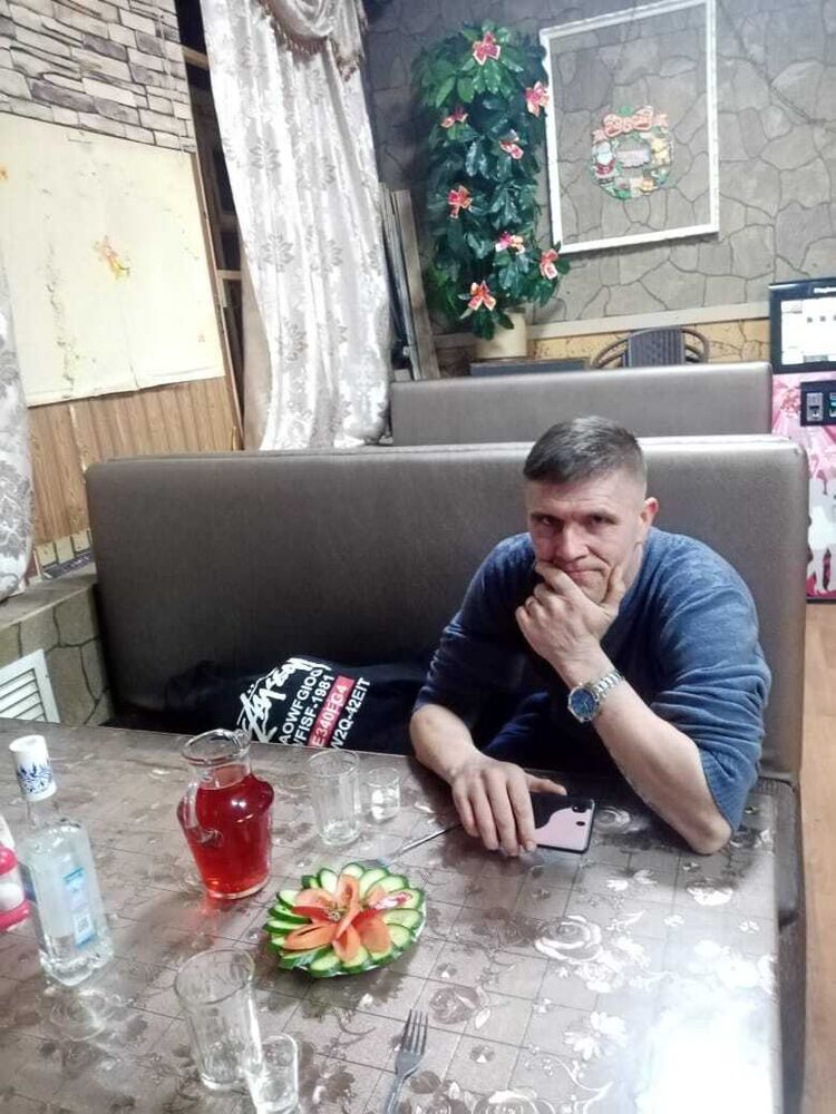  ,   Vladimir, 48 ,   c 