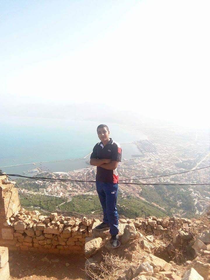  41301953  Farouk, 32 ,    Algiers