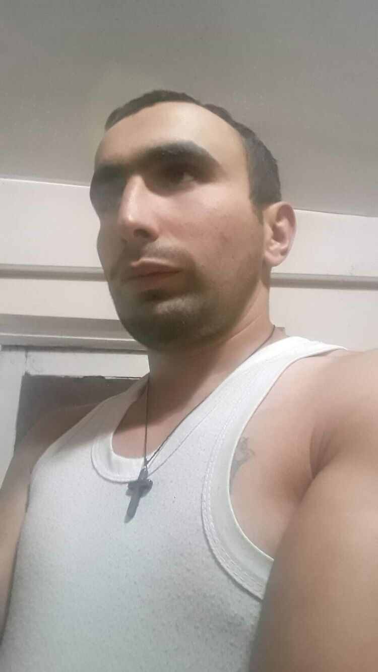  28266393  Dav, 31 ,    
