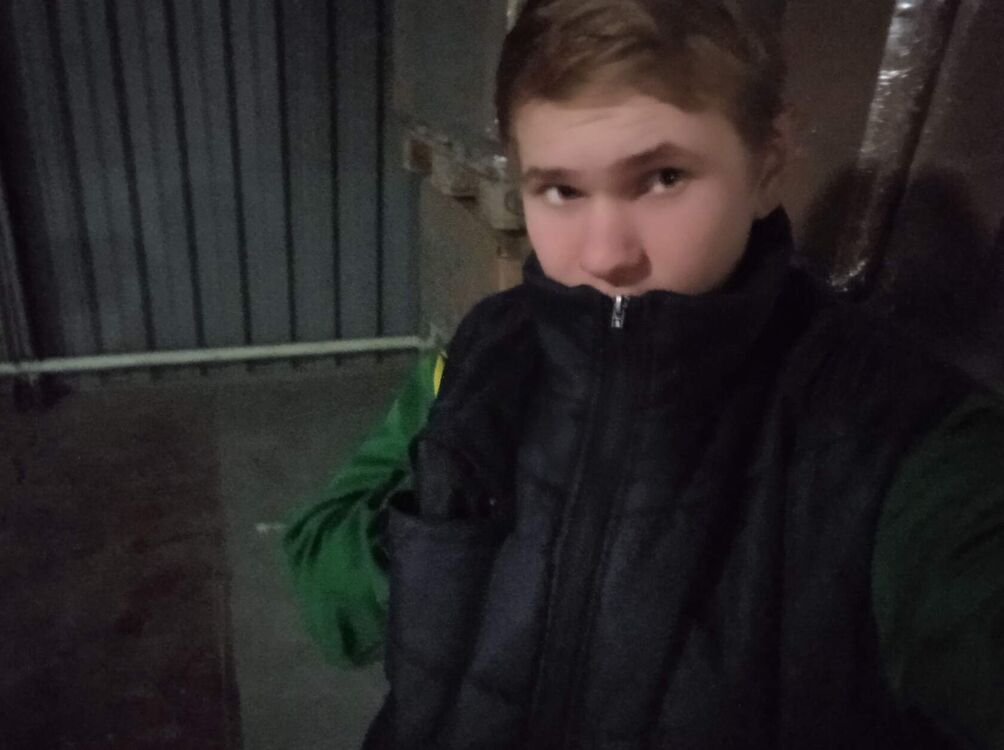  44107263  , 21 ,    