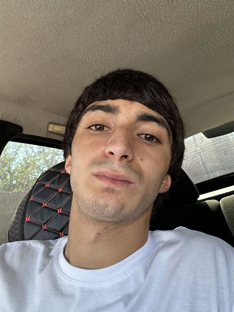  52561173  Goosh, 21 ,    