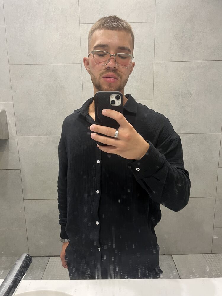 ���� 40284633 ����� ������, 23 ����, ���� ���������� � ������