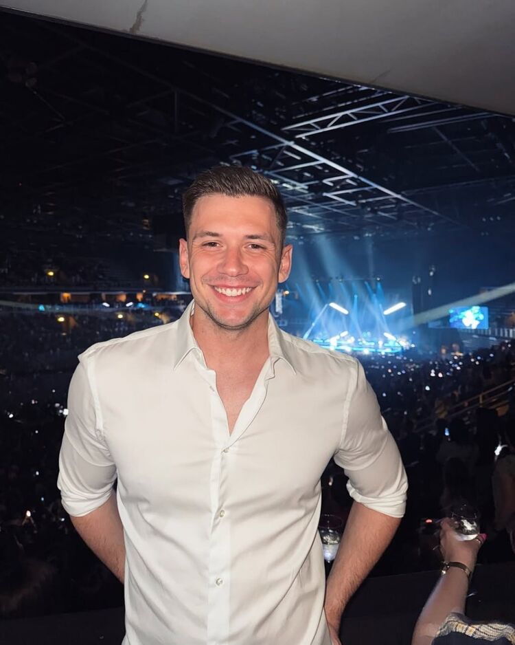 ���� 56327723 ������� �������, 37 ���, ���� ���������� � ������