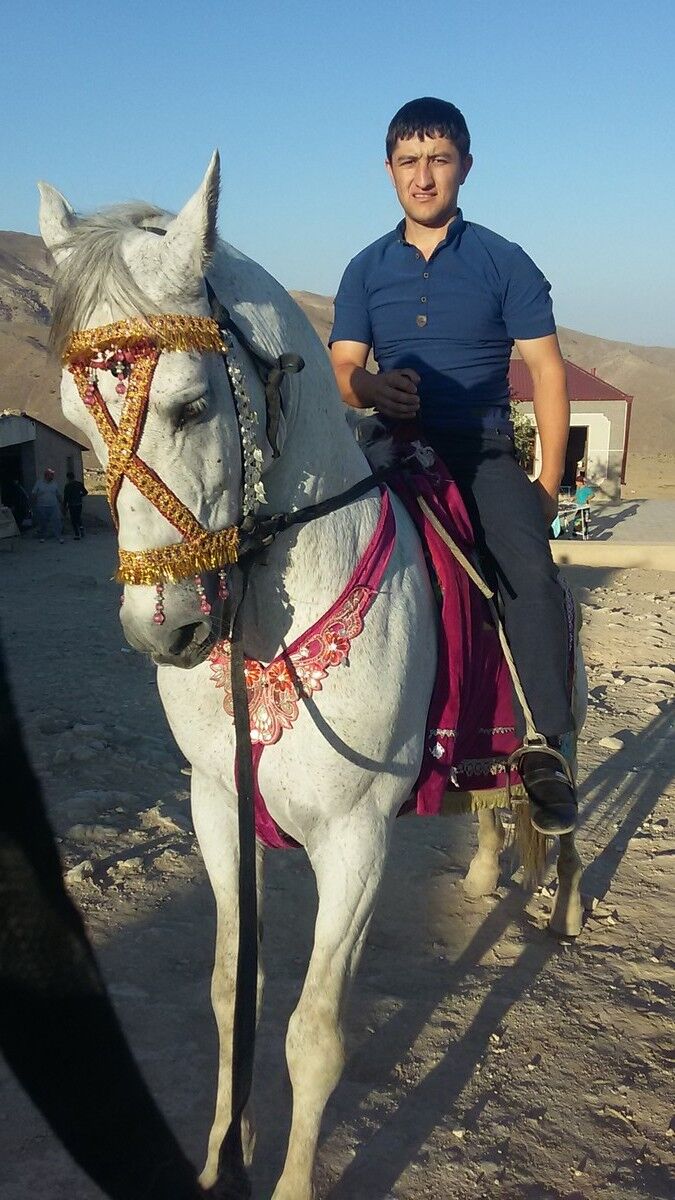  ,   Yuri, 33 ,  
