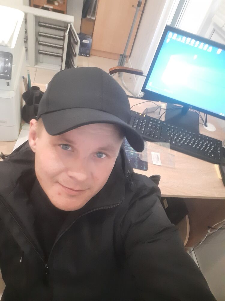  49811583  , 29 ,    