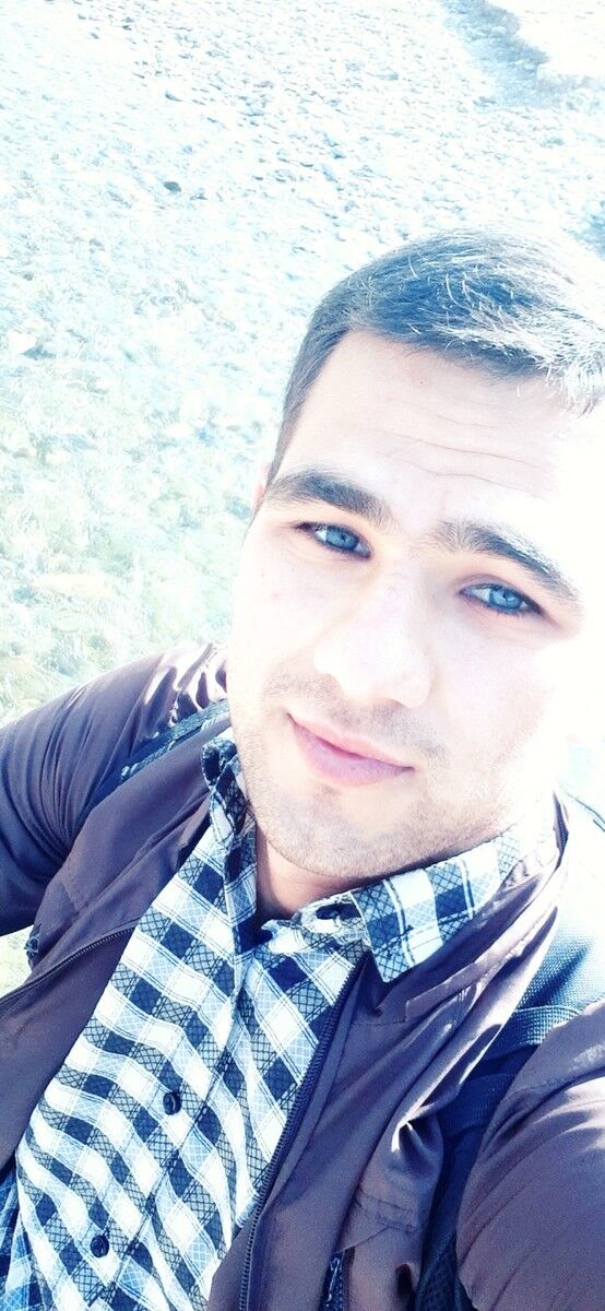  18029303  Mustaqim, 26 ,    