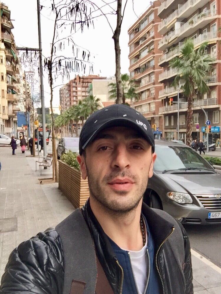  37255883  Giorgi, 39 ,    