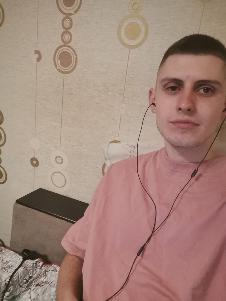  ,   Maxim, 24 ,   ,   , 