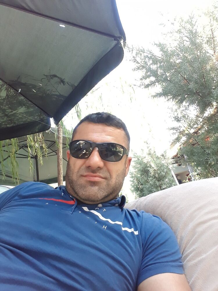  21885153  Raman ignat, 44 ,    