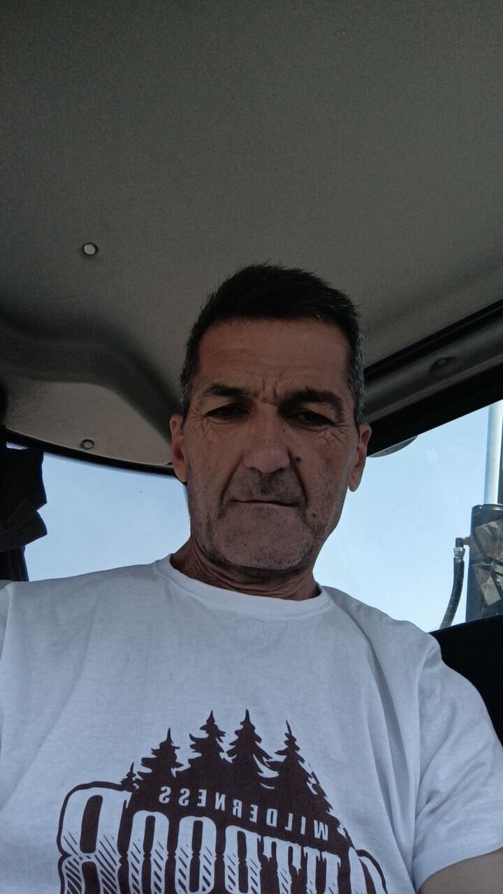  41297183  Rusa, 52 ,    