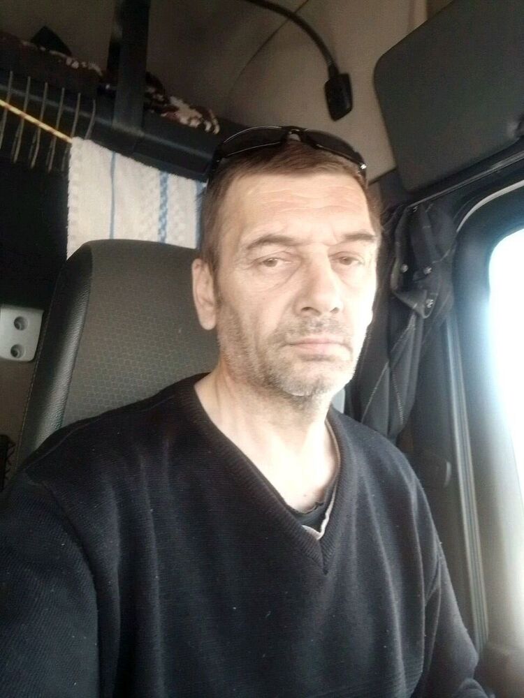  34406673  , 52 ,    