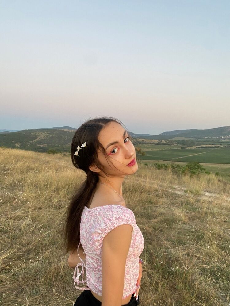  48029283  , 21 ,    