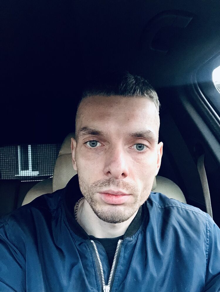  50485963  , 33 ,    