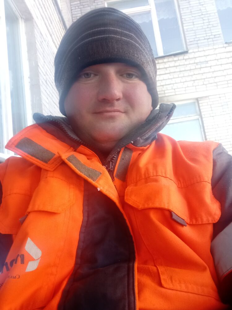  ,   Vladimir, 36 ,   ,   
