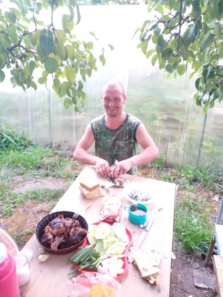  ,   Volodya, 39 ,   ,   , c , 