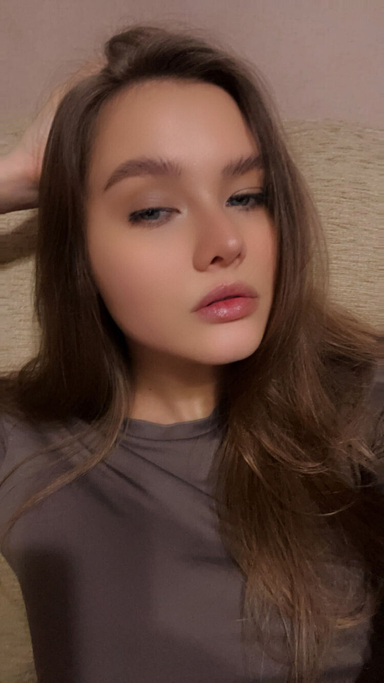  50401233  Sofia, 23 ,    
