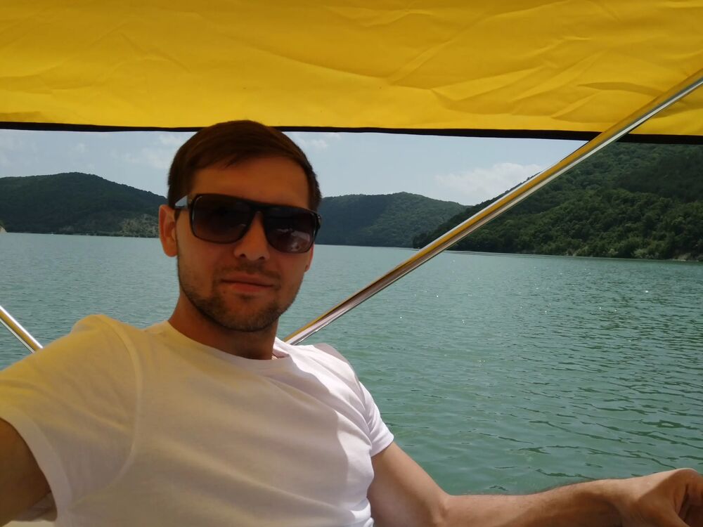  33476823  Vitaly, 37 ,    