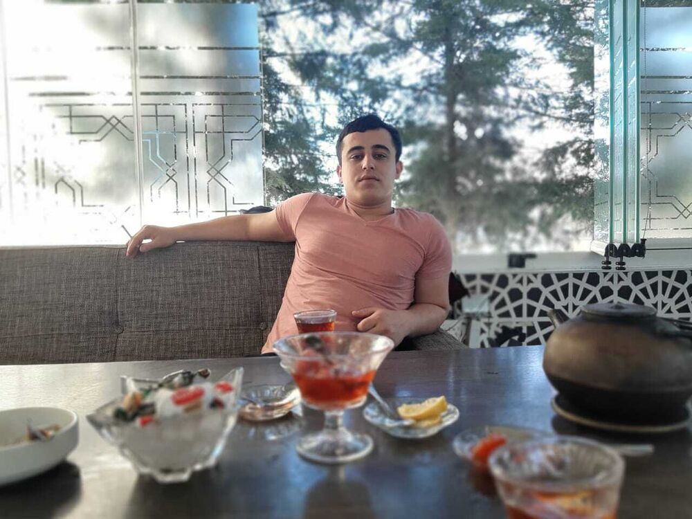  44462933  Arif, 30 ,    