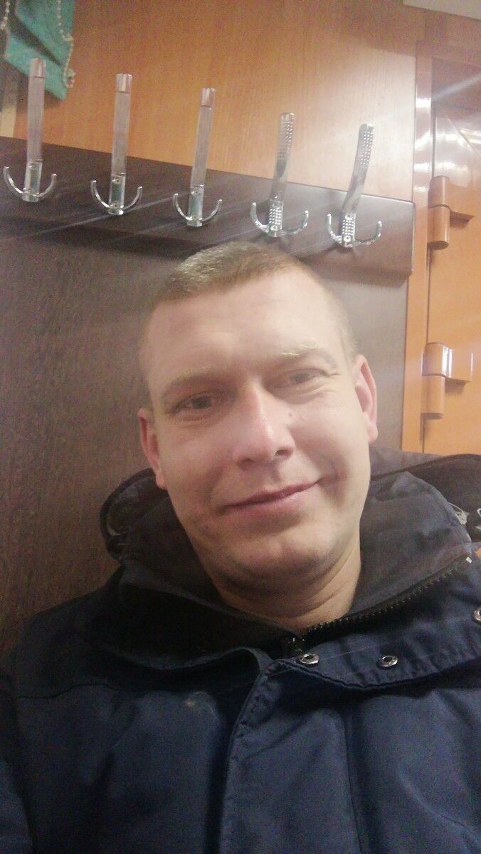  18856093  , 39 ,    