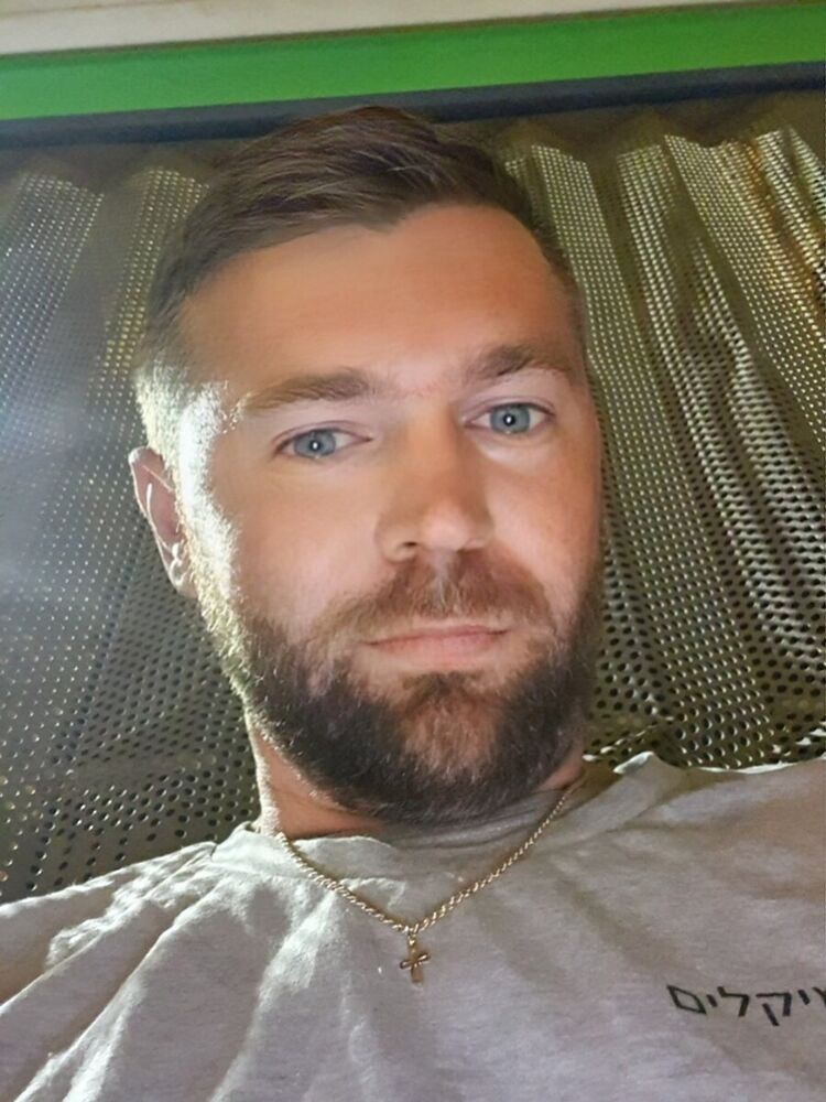  21142863  Sasha, 39 ,    