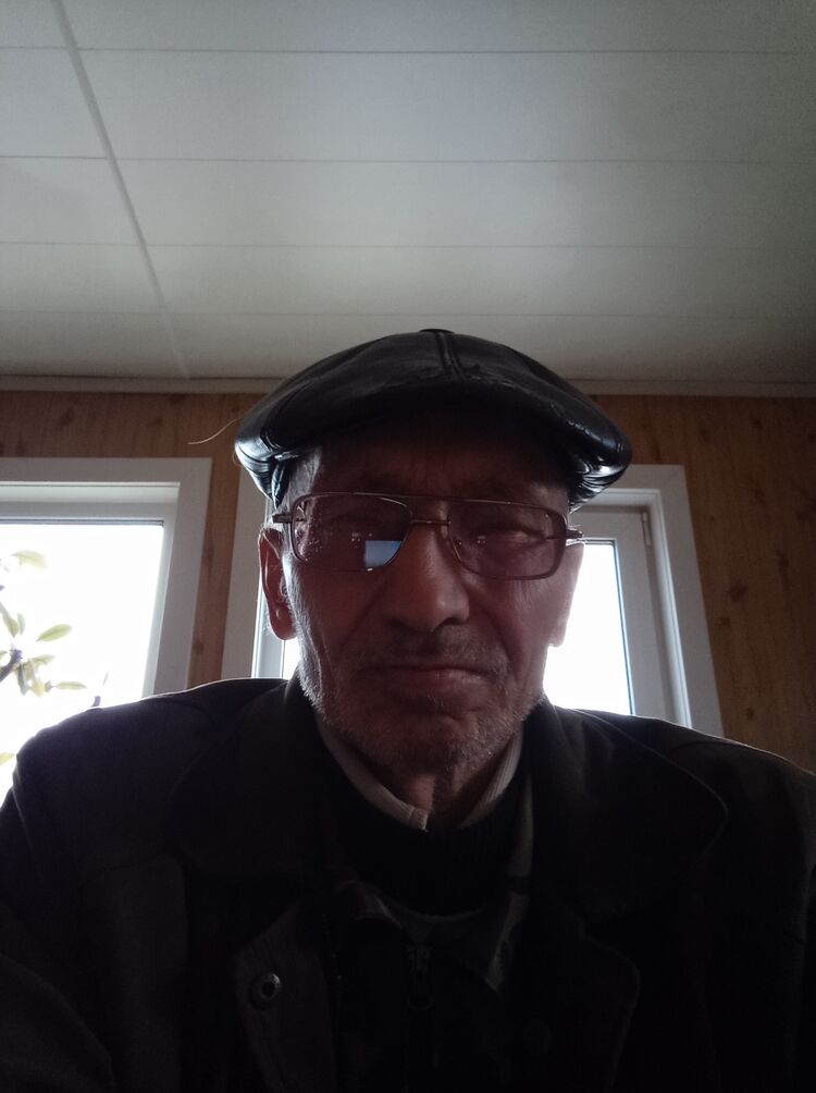  38036193  Viktor, 58 ,    