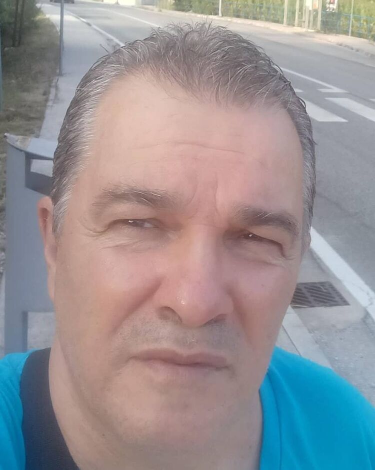  49378543  Hacene, 64 ,    