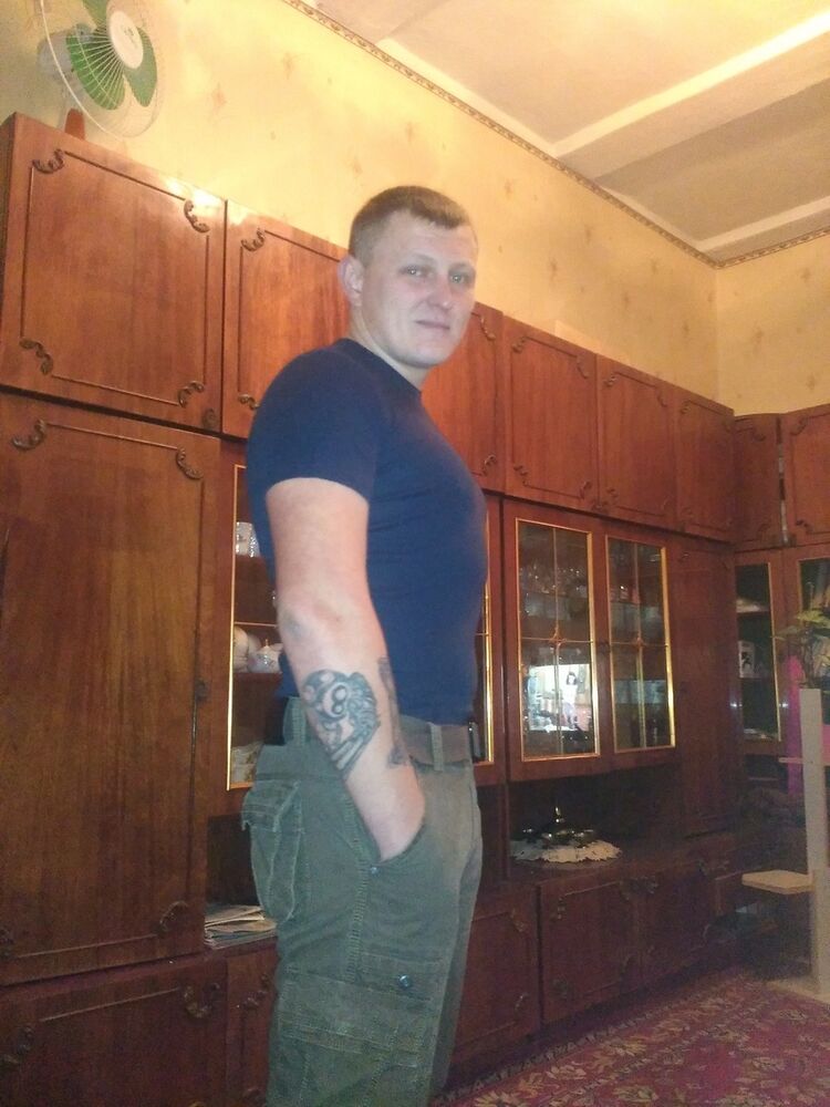  8710633  , 37 ,    