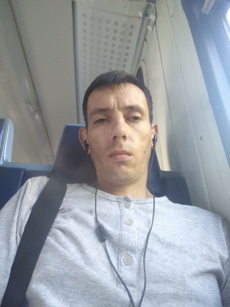  20704763  , 40 ,    