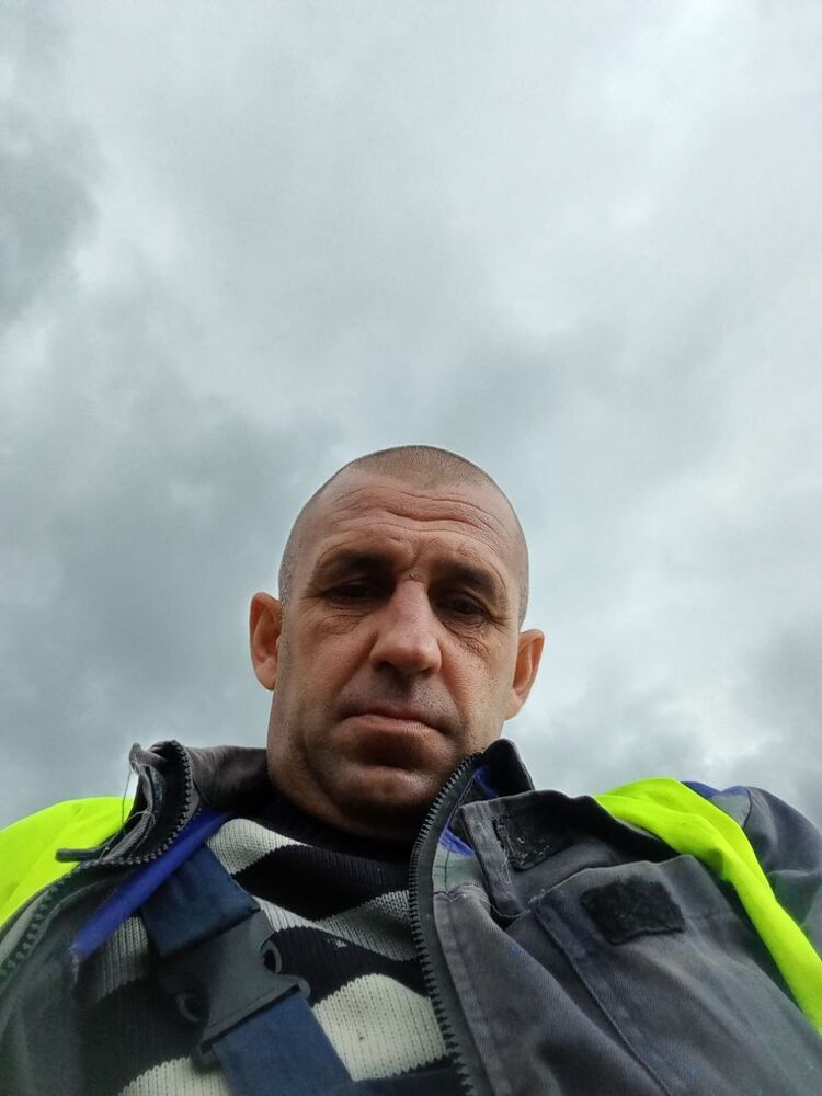  54235973  , 42 ,    Rotan