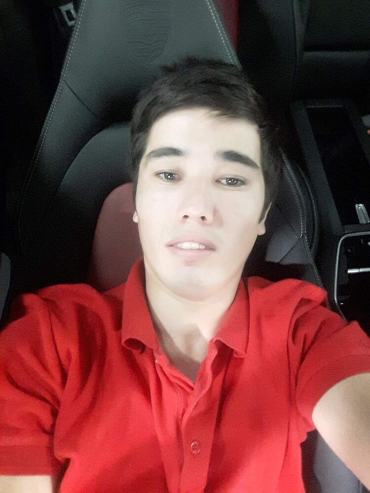  ,   Ferdinat, 30 ,  