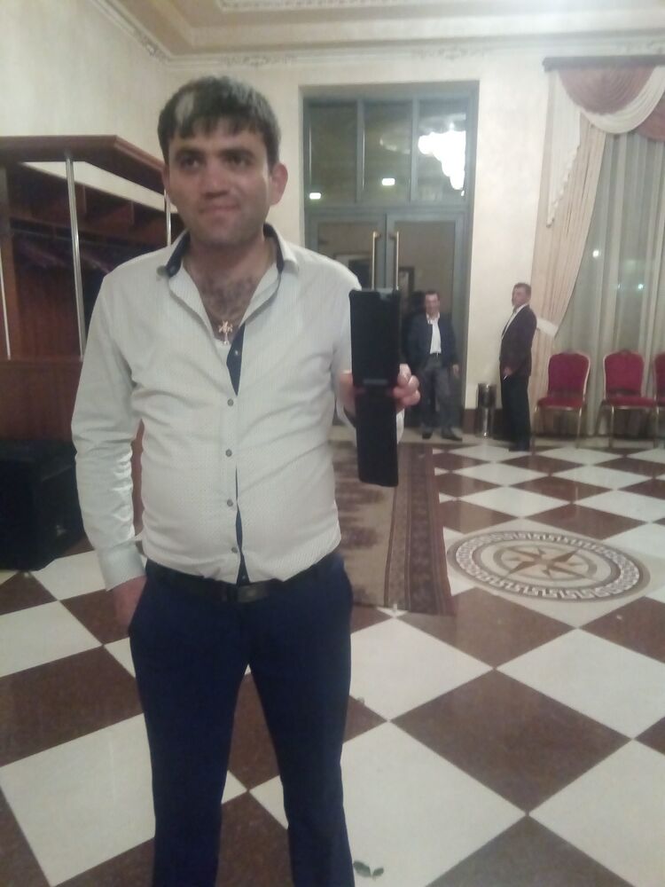  52887363  , 37 ,    